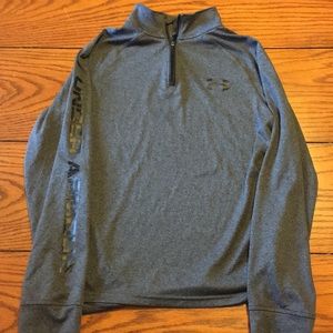 Under Armour cute long sleeve!